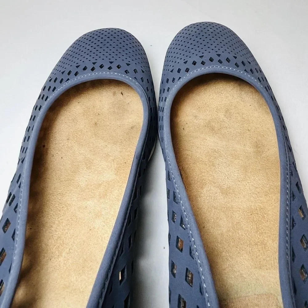 Naturalizer BRINA Blue Shoes Size 9.5M Wedge Heels Laser Cut Comfort Closed‎ Toe